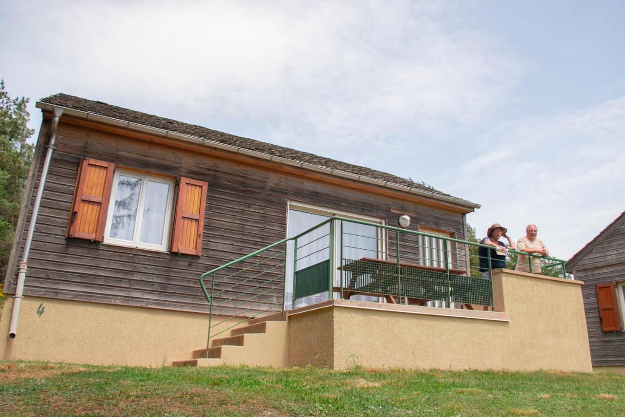 Les Chalets De La Vallee Du Bes Noalhac Exterior foto